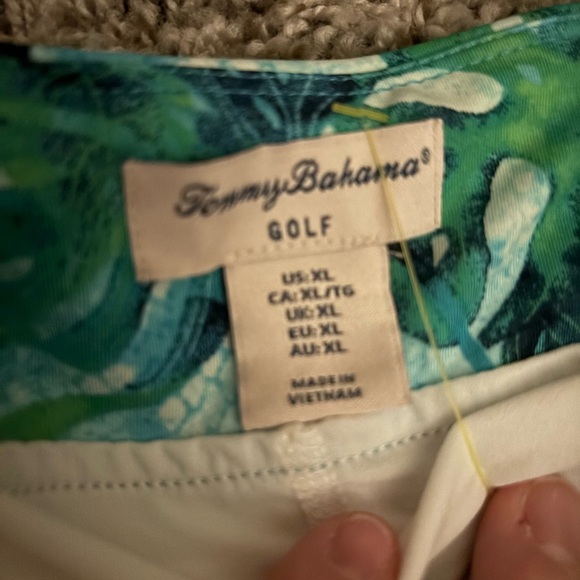 Tommy Bahama Green Leaf Print Skort - Picture 4 of 6